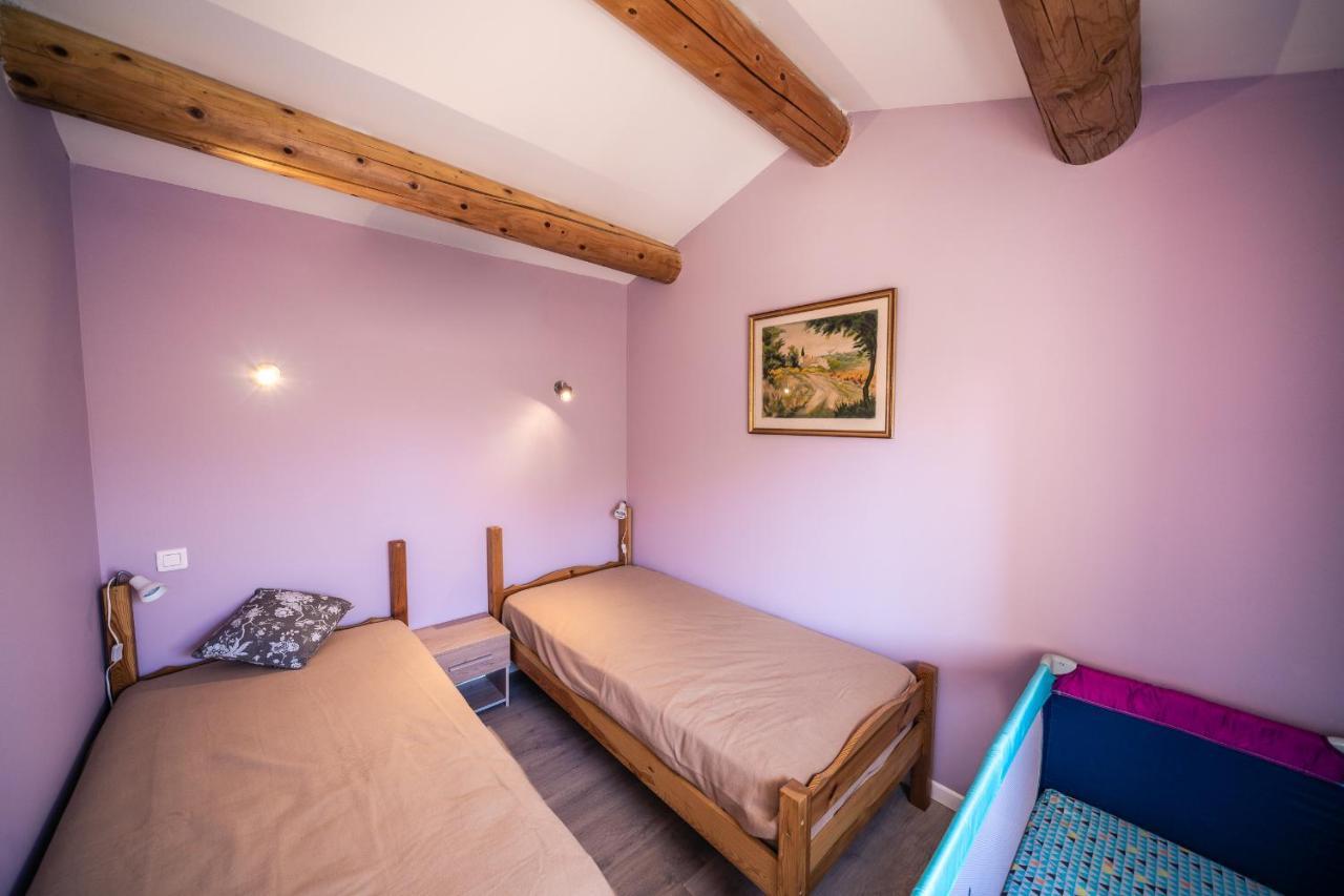 La Sainte-Croix: Traditional Provencal Retreat with Pool Vaison-la-Romaine Exterior photo