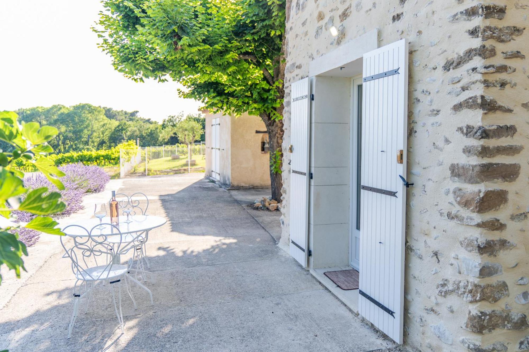 La Sainte-Croix: Traditional Provencal Retreat with Pool Vaison-la-Romaine Exterior photo